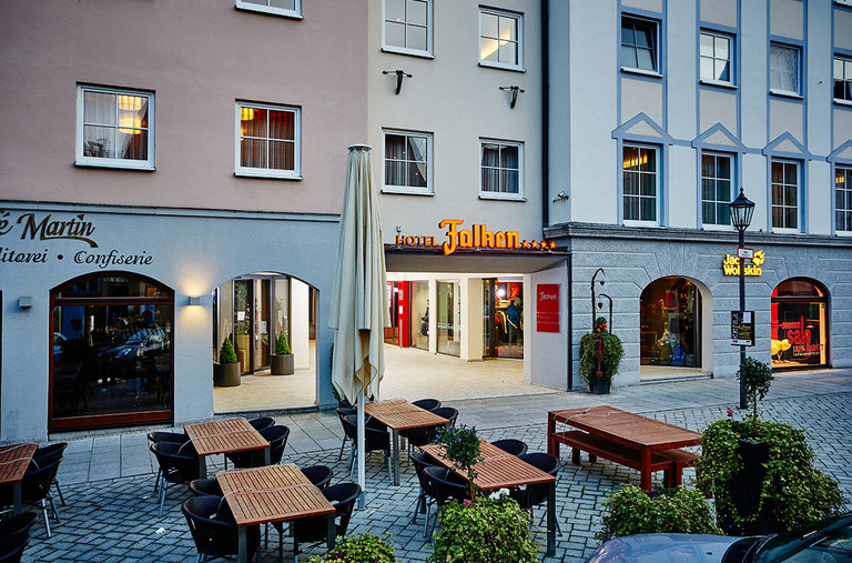 Wohnen Sie im Vier-Sterne-Hotel Falken in Memmingen